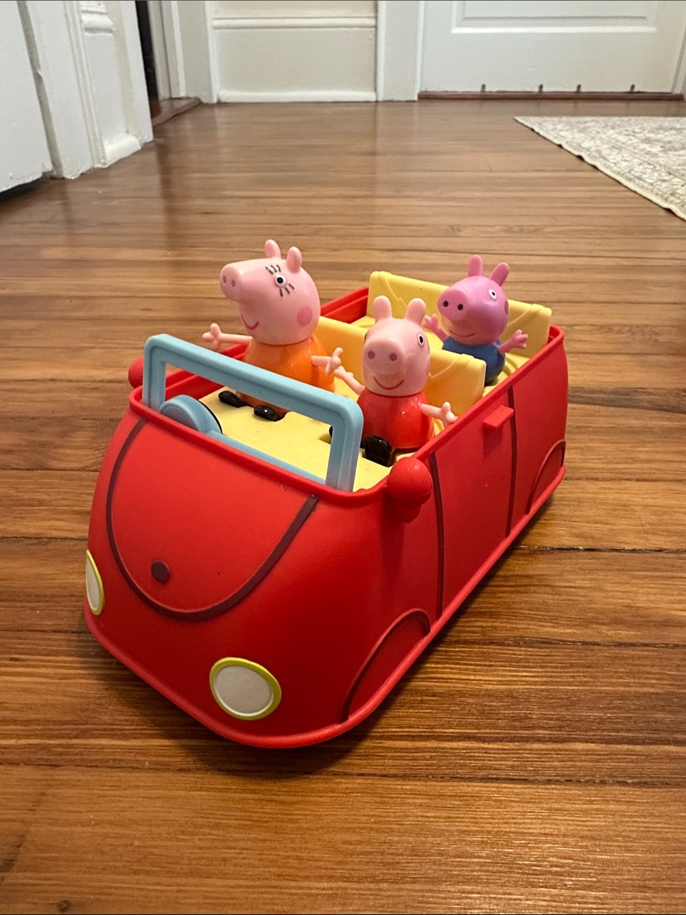 Peppa Pig Red Family Bus with Pink Character Figures
